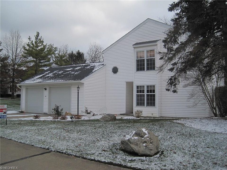 1st image of 43 Oakwood Dr