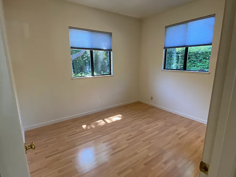 20012 Rodrigues Ave #A — Photo 12
