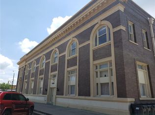 200 S Beaton St #101, Corsicana, TX 75110