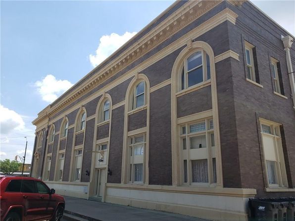 200 S Beaton St #101