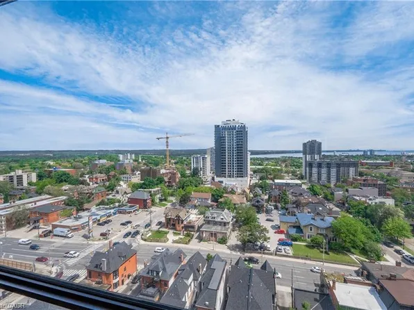 222 Jackson St W #502, Hamilton, ON L8P 4S5