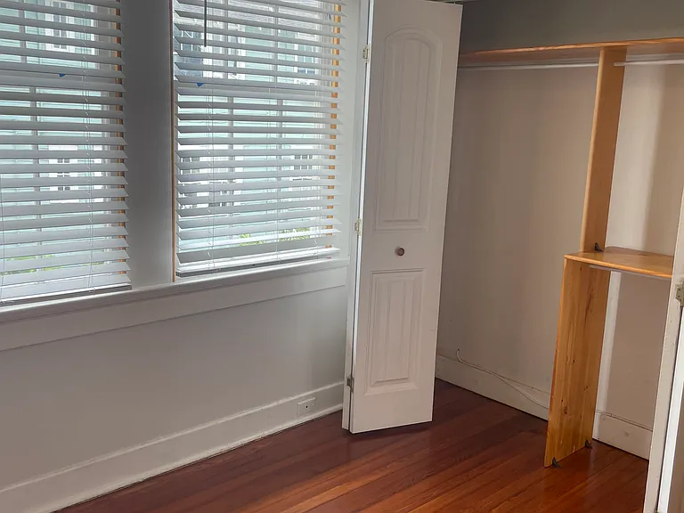 2401 Nashville Ave — Photo 12