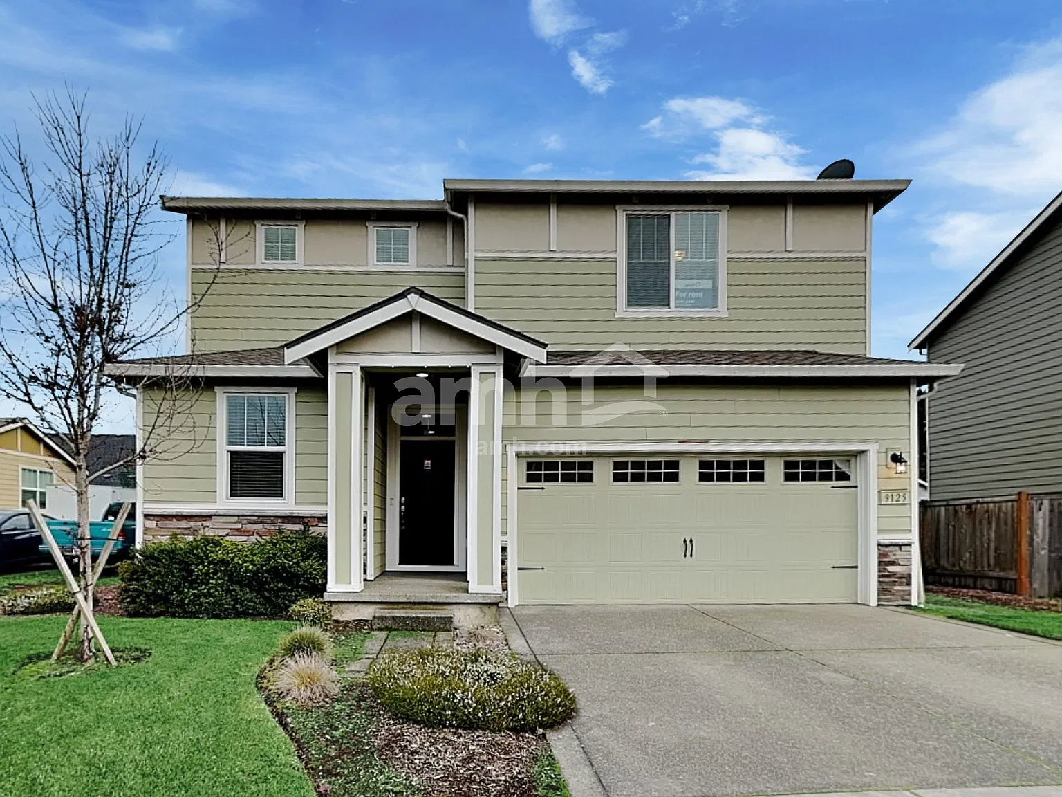 3 bed, 2.5 bath, 2159 sqft, $3,275 — Photo 1