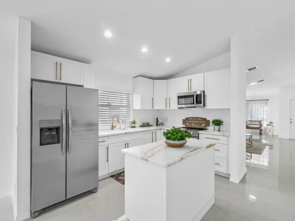 1060 NW 5th Avenue, Boynton Beach, FL 33426