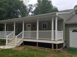 64 Oakwood Rd E, Lyme, CT 06357