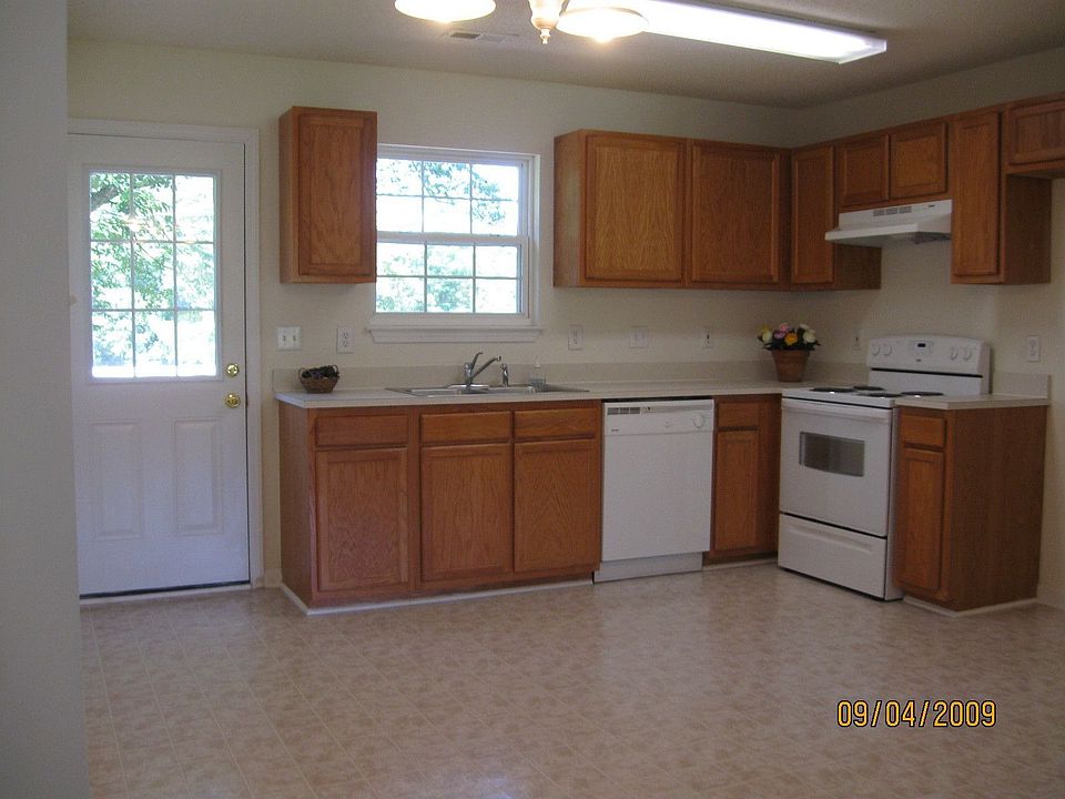Spacious kitchen