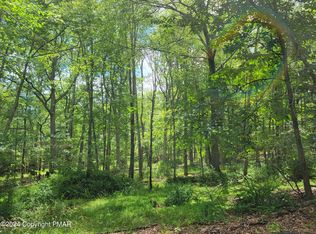 103 Brent Rd, Bushkill, PA 18324