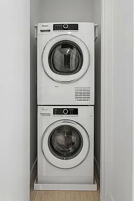 Laundry, photo 1