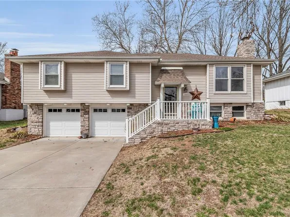 16604 Spring Valley Rd, Belton, MO 64012