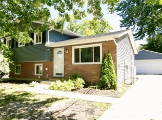 6093 Olive Ave, North Ridgeville, OH 44039