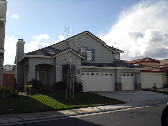 3 car garage