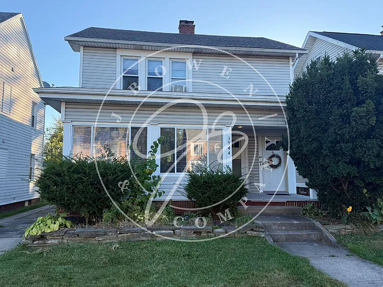 3944 Torrance Dr — Photo 1