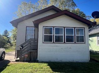 774 E Carpenter Rd, Flint, MI 48505