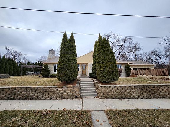 2nd image of 3015 South 35th STREET