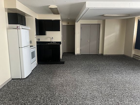 3rd image of 114 Wright St APT 11