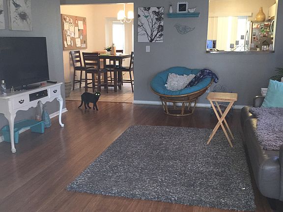 2nd image of 204 Summer Sails Dr
