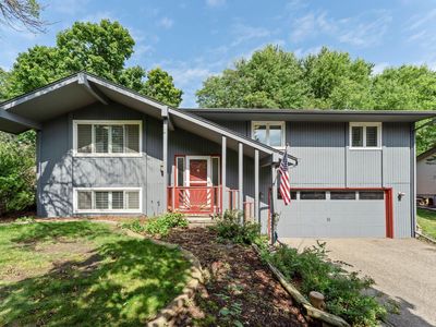 7406 Laredo Dr, Chanhassen, MN, 55317
