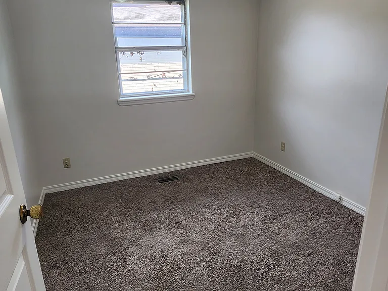 1117 Williams Ct — Photo 16