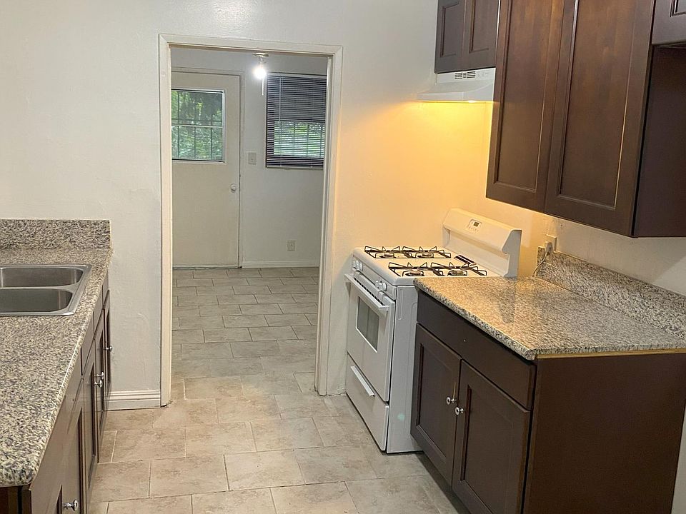 1st image of 3139 Havenpark Ave