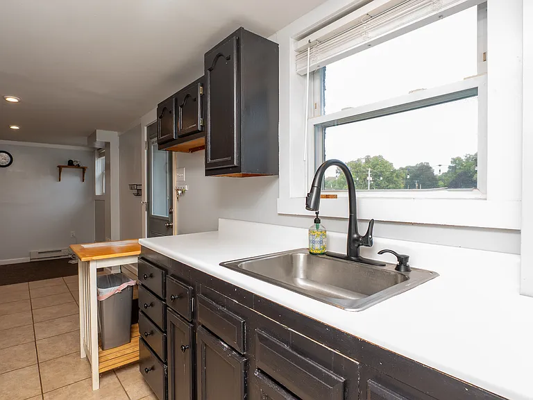 1330 Logan St — Photo 16