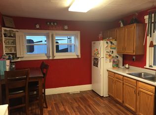514 S 8th Ave, Vinton, IA 52349