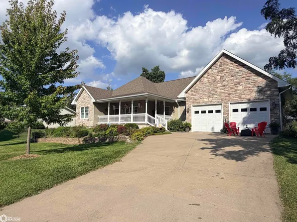 2301 Walton Lake Dr, Fairfield, IA 52556