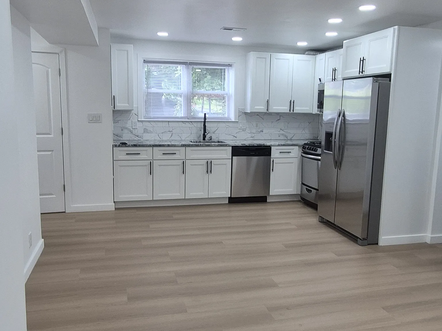 2 bed, 640 sqft, $1,495 — Photo 2