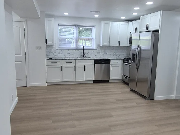 5575 Ogontz Ave #2 — Photo 2