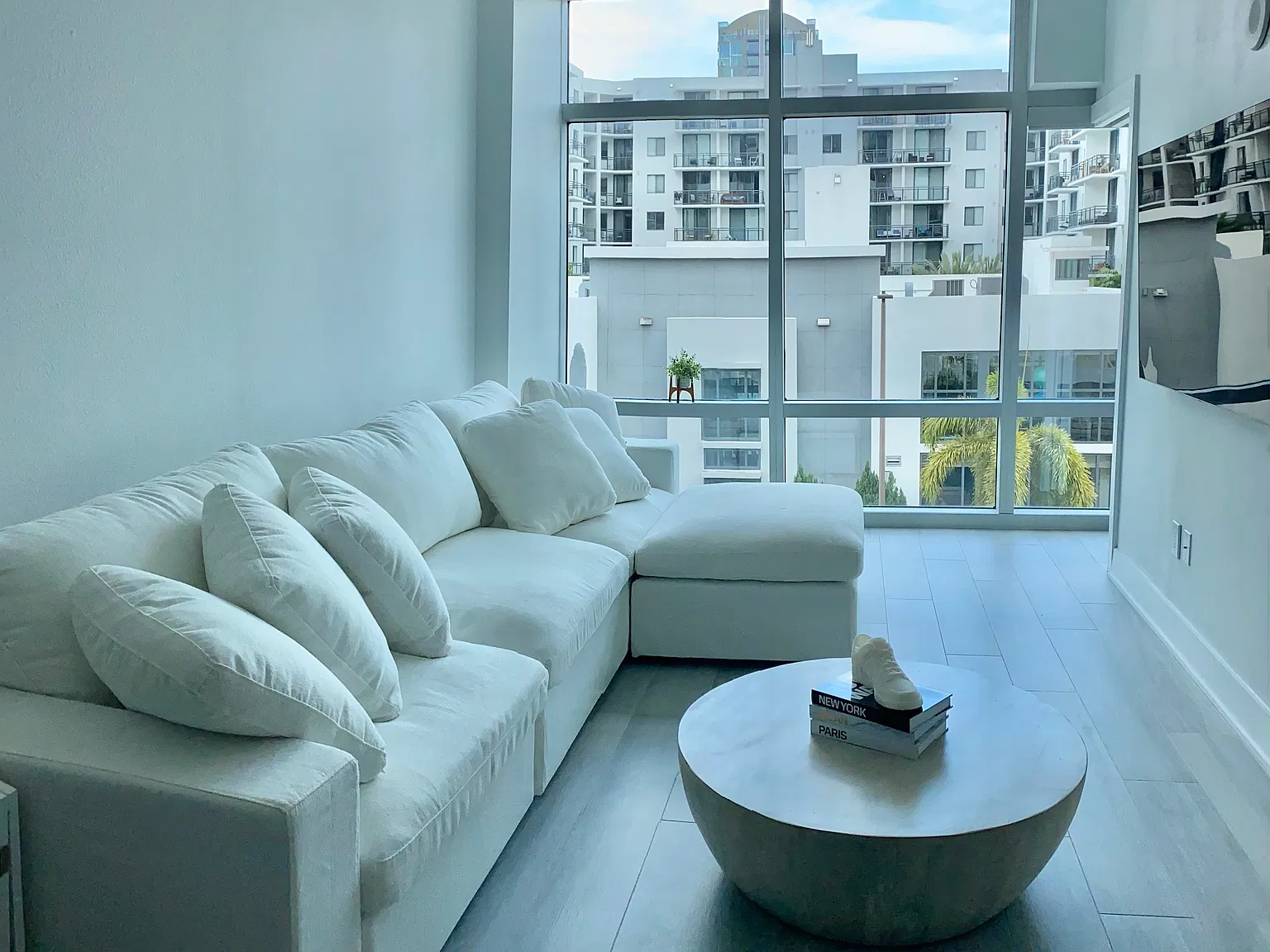 1 bed, 840 sqft, $2,850 — Photo 2