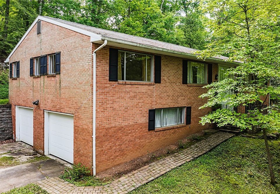 1st image of 34 Woodland Park Dr