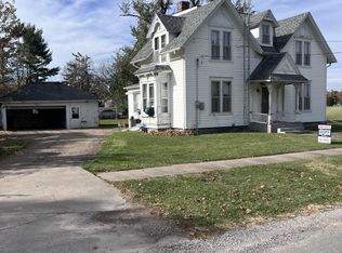 200 N 6th St, La Harpe, IL 61450