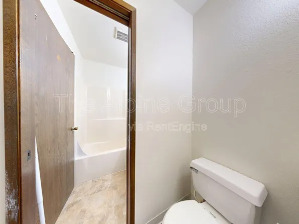 13325 SW 17th St, Beaverton, OR 97008