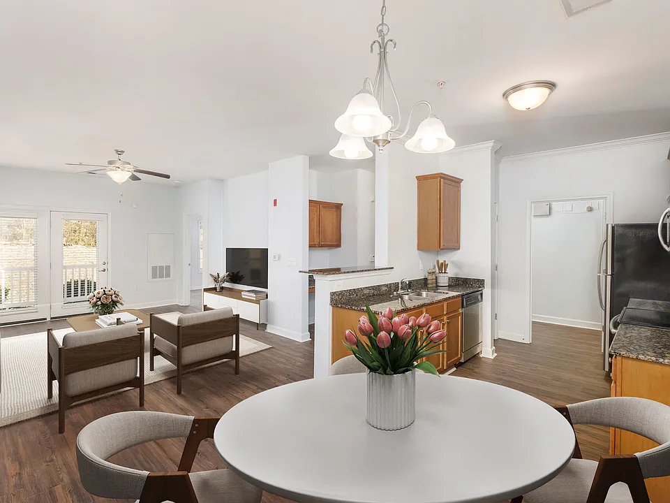 Crystal Lakes and Kingsley Apartments & Townhomes