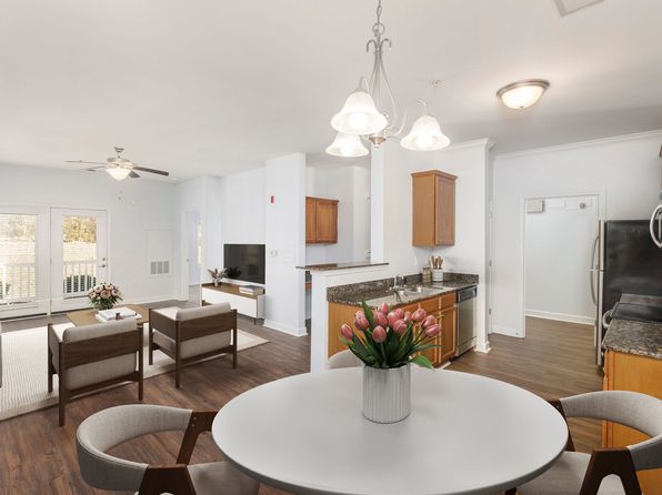 319 Idlewild Dr