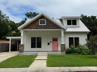 1704 N Washington, Victoria, TX 77901