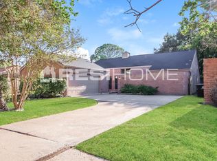 11534 Mulholland Dr, Stafford, TX 77477