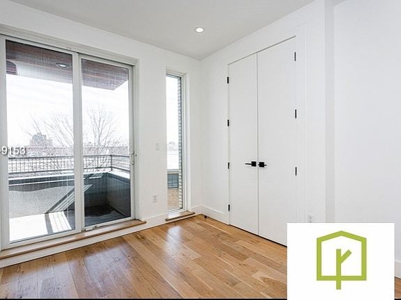 3rd image of 246 Johnson Ave #4P