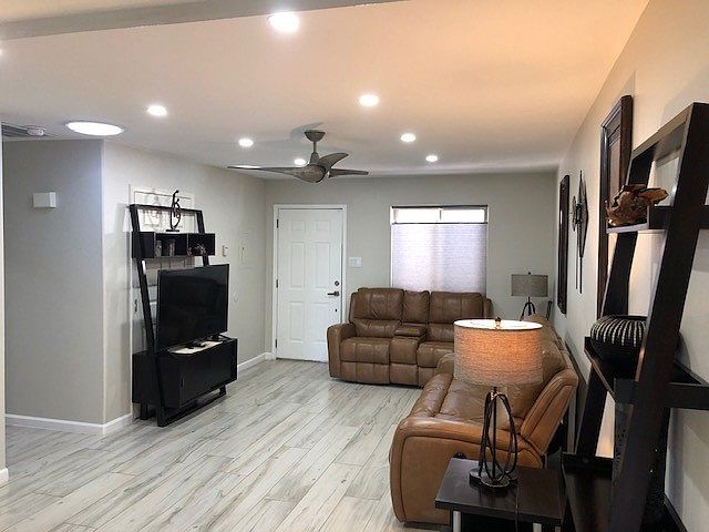 2nd image of 1149 Calle Amanda APT D