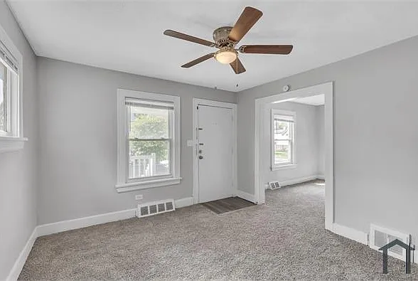 10409 Nelson Ave — Photo 8