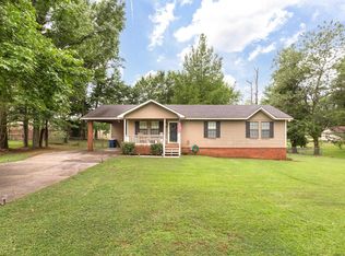 3804 Valleyview Dr, Oxford, AL 36203