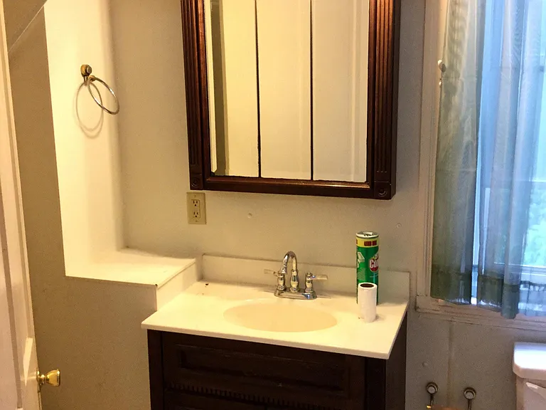 29 W Hollister St — Photo 12