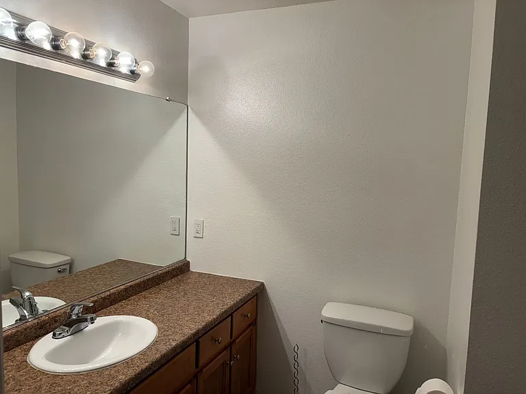 1190 S Winery Ave #234 — Photo 15
