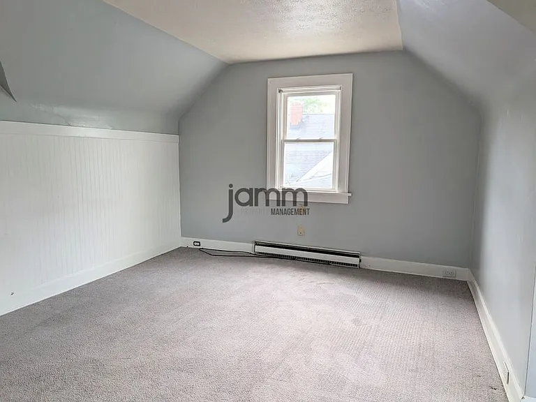 1257 W Clifton Blvd #3 — Photo 15