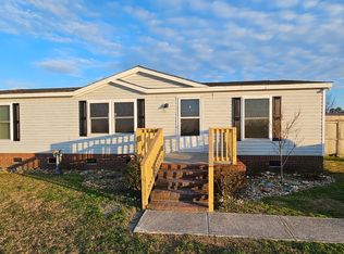 114 Pittman Rd, Hubert, NC 28539