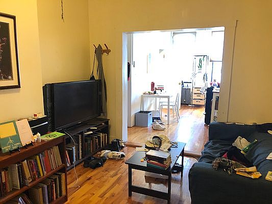 5th image of 291 Jefferson St APT 2R