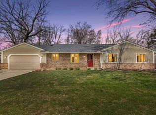 19108 Kingswood Ter, Minnetonka, MN 55345