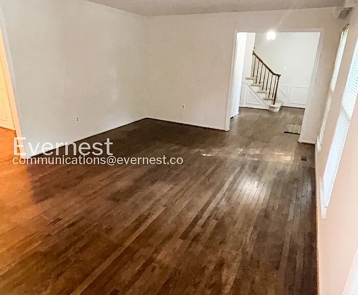 11829 Parliament Dr — Photo 7