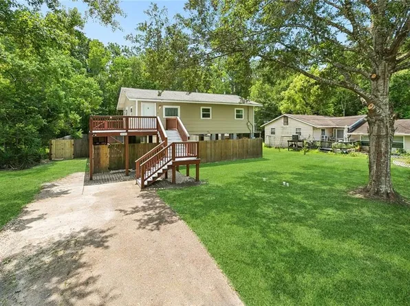 59788 Martin Luther King Jr Dr, Lacombe, LA 70445