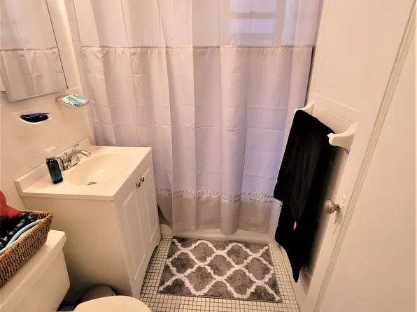 208 East 28th Street image 17 of 28