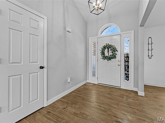 3rd image of 2326 Silver Lake Estates Dr
